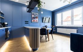 Blue Door Apartment, Swietojanska, Srodmiescie
